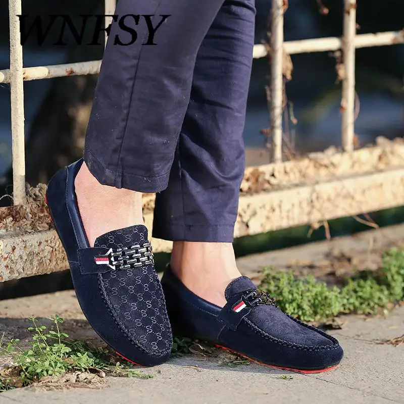 Brand Fashion Summer Style Soft Moccasins Men Loafers High Quality Leather Shoes Men Flats Shoes Casual Gommino Driving Shoes
