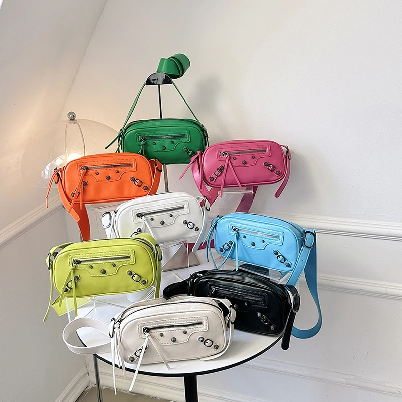 

Punk Style Women's Bag HI-Q Crossbody Bags For Women Luxury Designer Rivet Motorcycle Bag Fashion Women Shoulder Messenger Bag