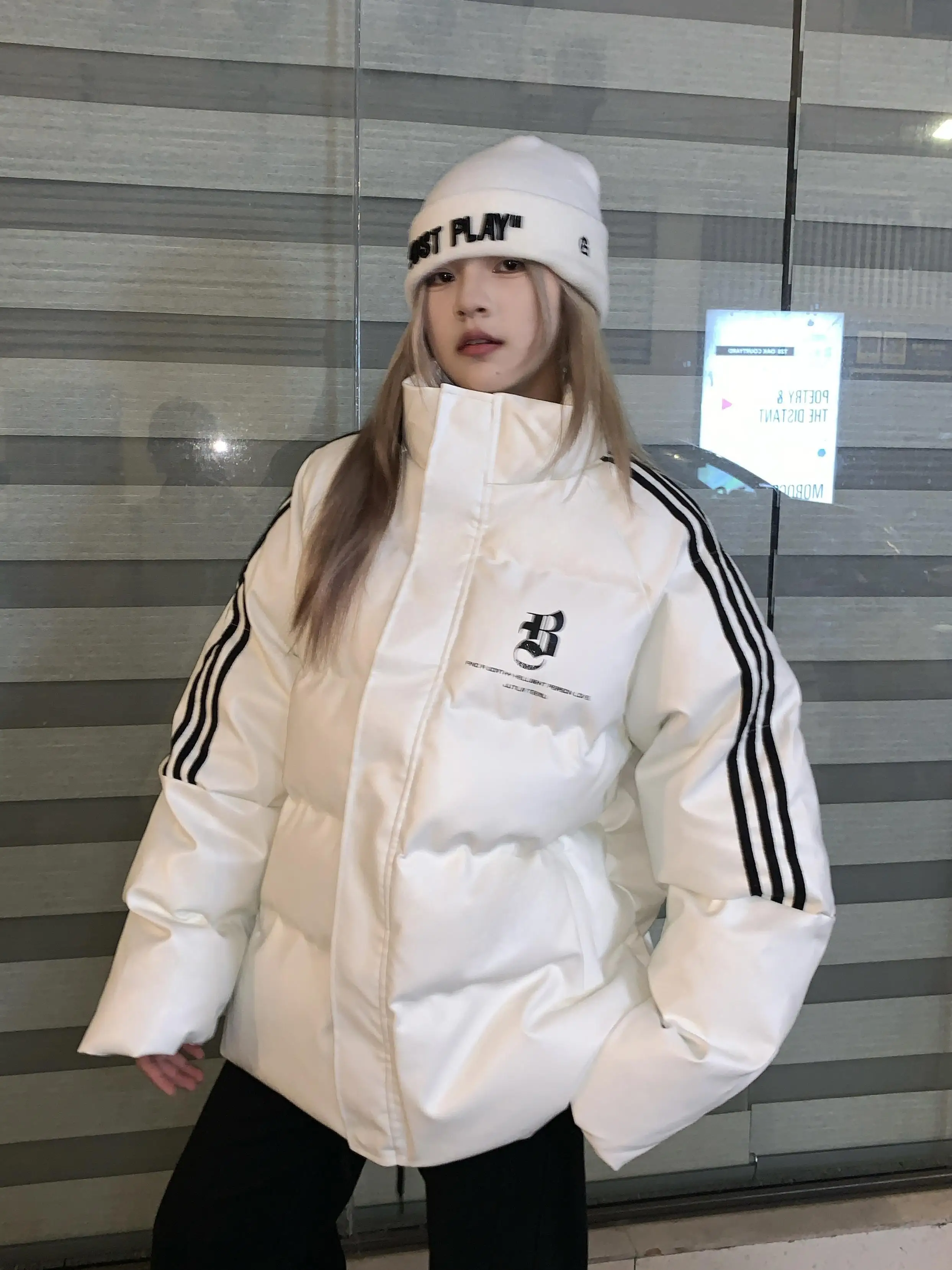 American vintage White down Jacket Cotton-padded Clothes Women 2024 New Winter PU Leather Cotton-Padded Thickened Warm...