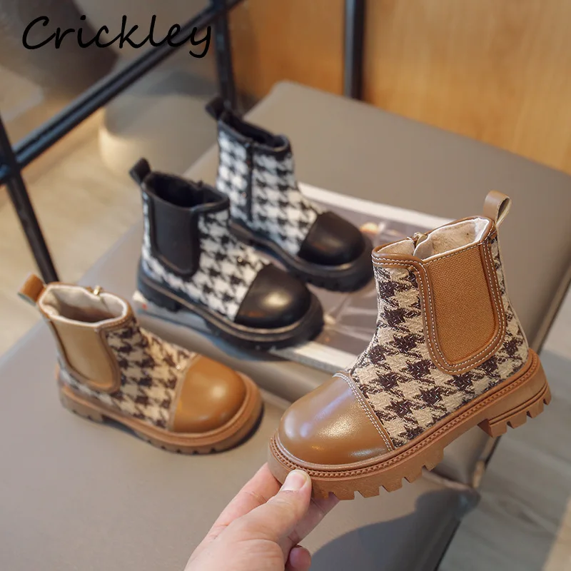 

New Plaid Girls Chelsea Boots Design Patchwork Short Plush Children Fashion Boots Autumn Winter British Zipper Kids Ankle Shoes