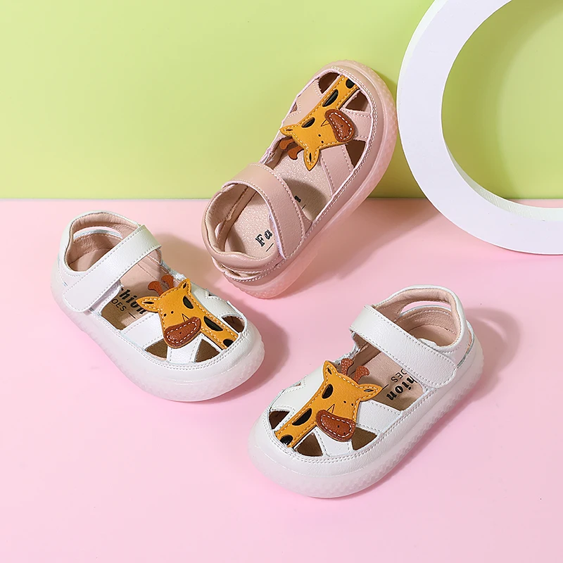 Genuine Leather Baby Shoes Cute Giraffe Pattern Toddler Sandals For Girls Closed Toe Anti-Slippery Infant Boys Sandals Summer