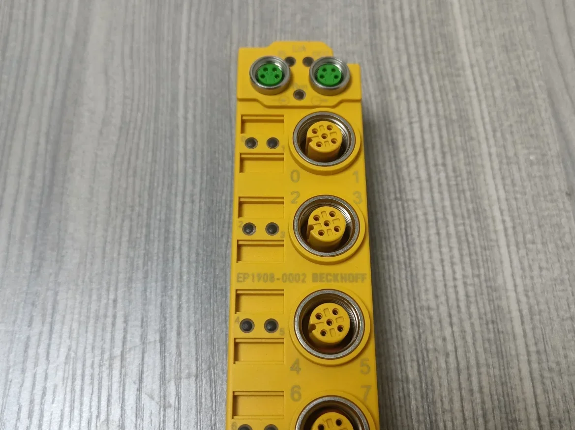 Фото Новый блок Beckhoff EP1908-0002 EtherCAT, 8-канальный цифровой вход 24VDC, M12 TwinSAFE, выгодная цена №4