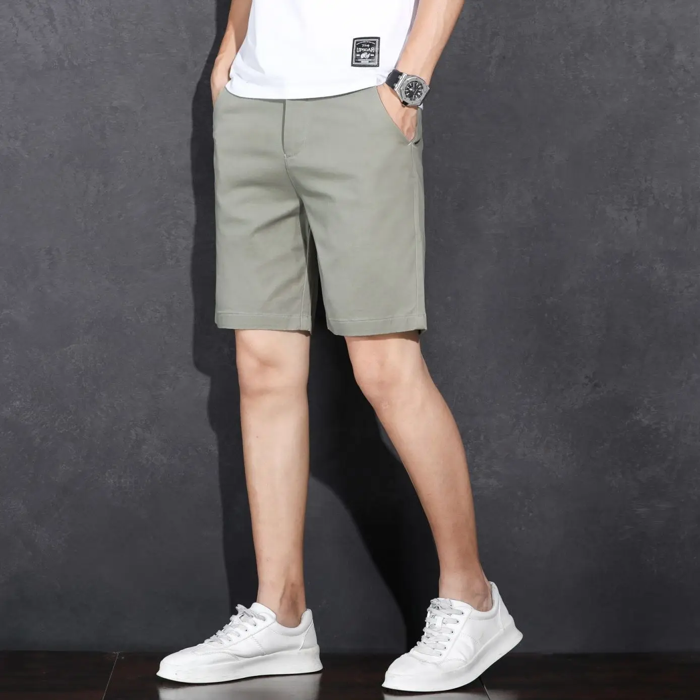 

Summer Casual Shorts Men Straight Loose Ice Silk Solid Elastic Waist Mens Shorts Comfortable Breathable Gym Short Trousers Z77