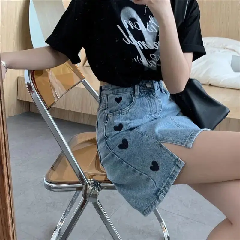 

BEENLE 2022 Spring Summer Women's New Fashion Skirt Love Embroidery Denim A-line Skirt Korean Version Is Thin Slit Bag Hip Skirt