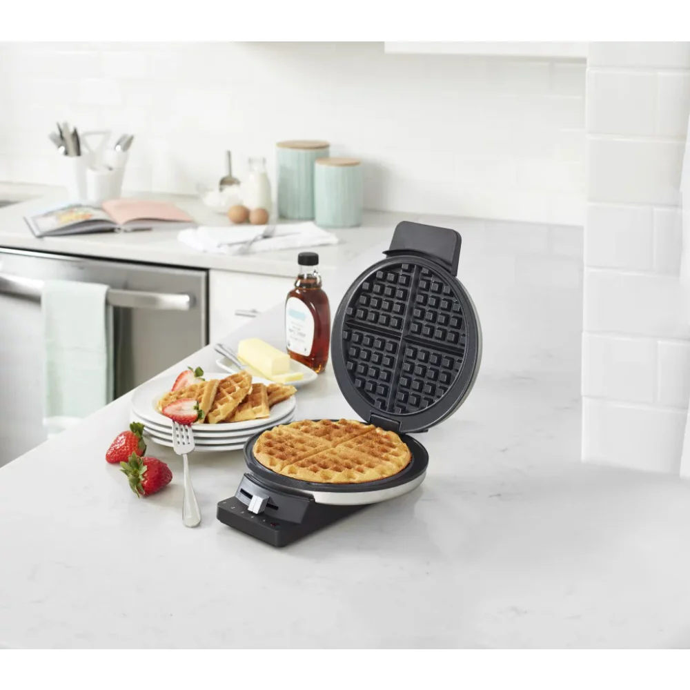 

2023 New Cuisinart Round Classic Waffle Maker