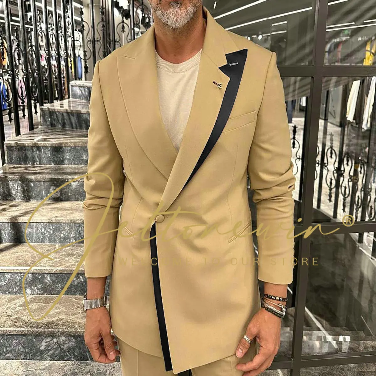 Мужской роскошный деловой костюм с двойным воротником элегантный облегающий