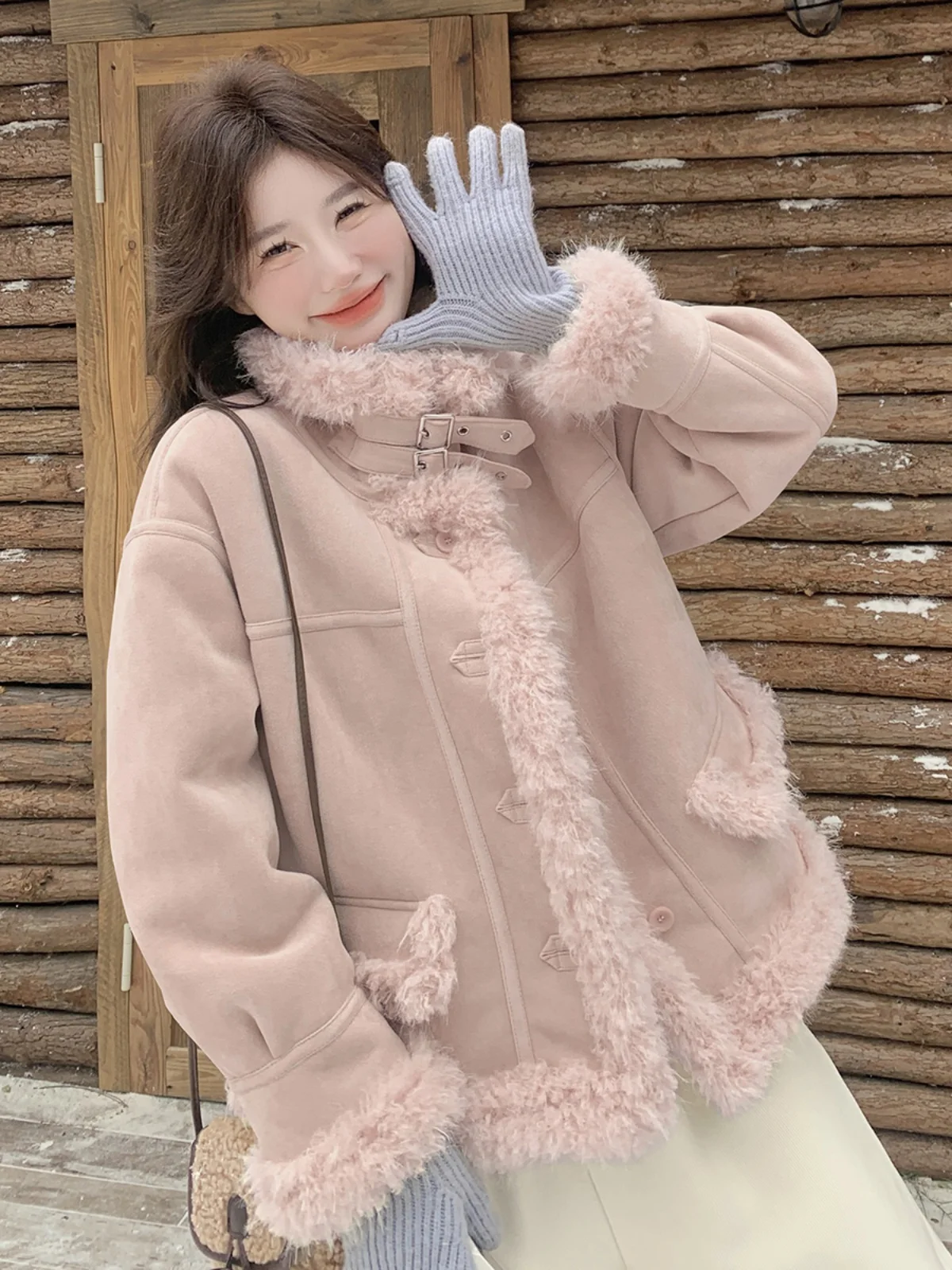 Розовый романтический мех интегрированная верхняя одежда из овечьей шерсти