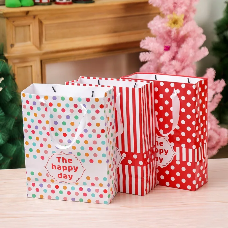 

10 Pcs/Pack Cute Waterproof Birthday Gift Bag Simple Festive Universal Gift Tote Bag Shopping Bag Kraft Paper Packaging Bag