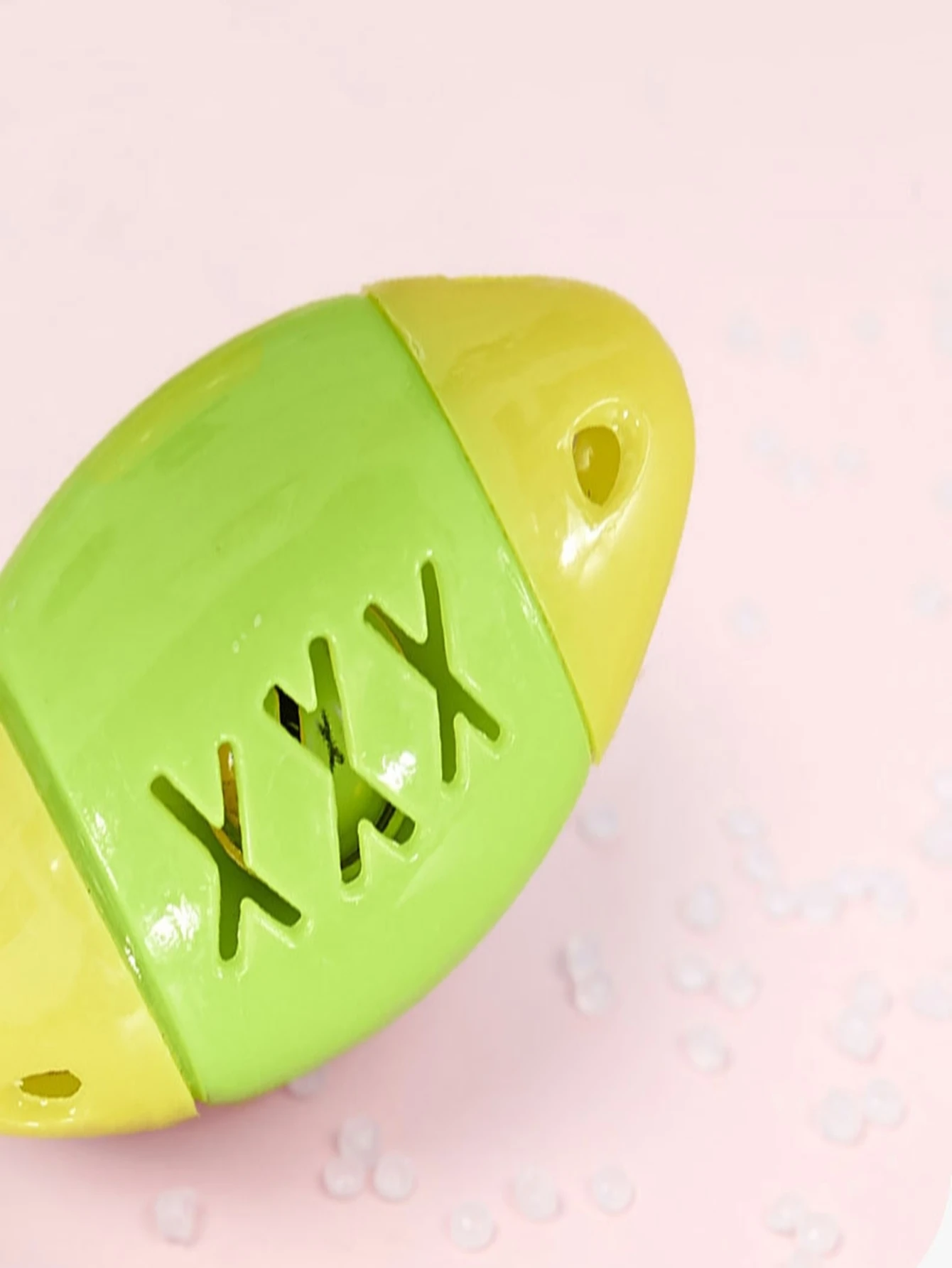 Пластиковые шумные игрушечные мячи для кошек с колокольчиком игрушка котят