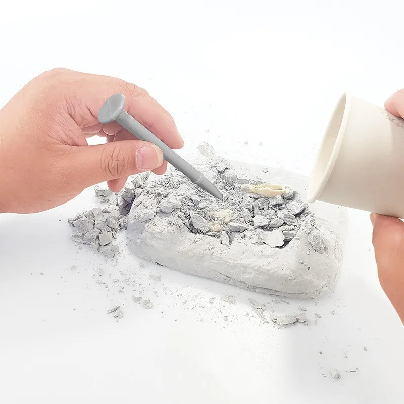 Рисунок 4 - Набор ископаемых динозавров