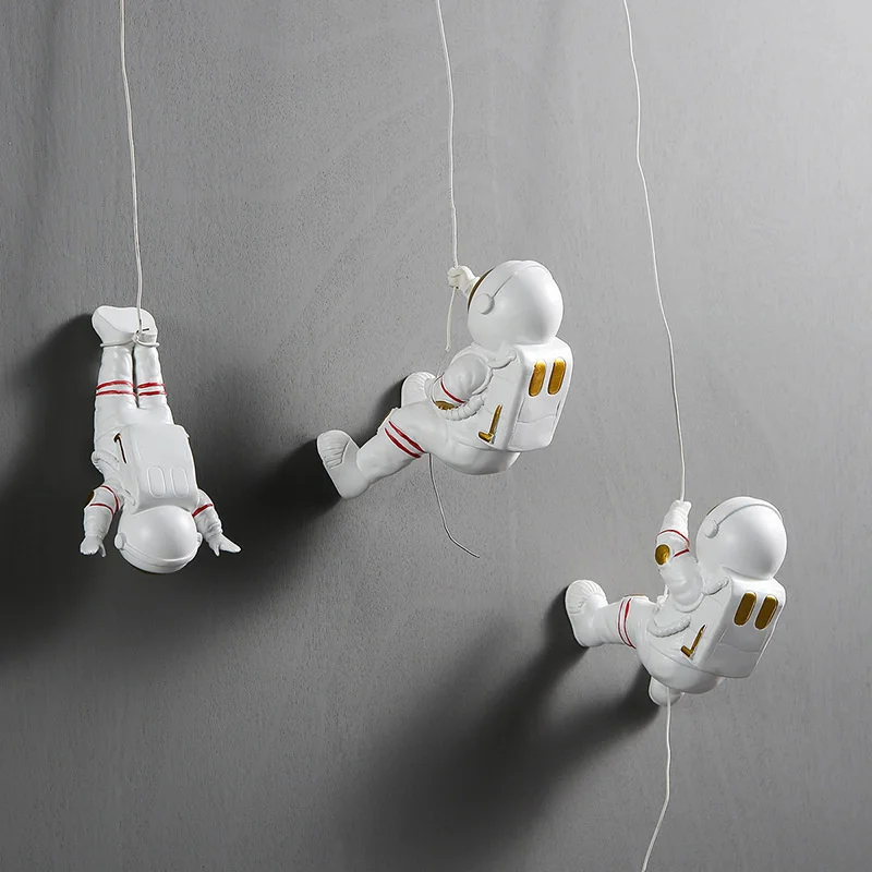 

Ins 3D Climbing Astronaut Spacema Creative Pendant Wall Hanging Resin Climbing Man Climber Figures Statue Gift Room Decoration