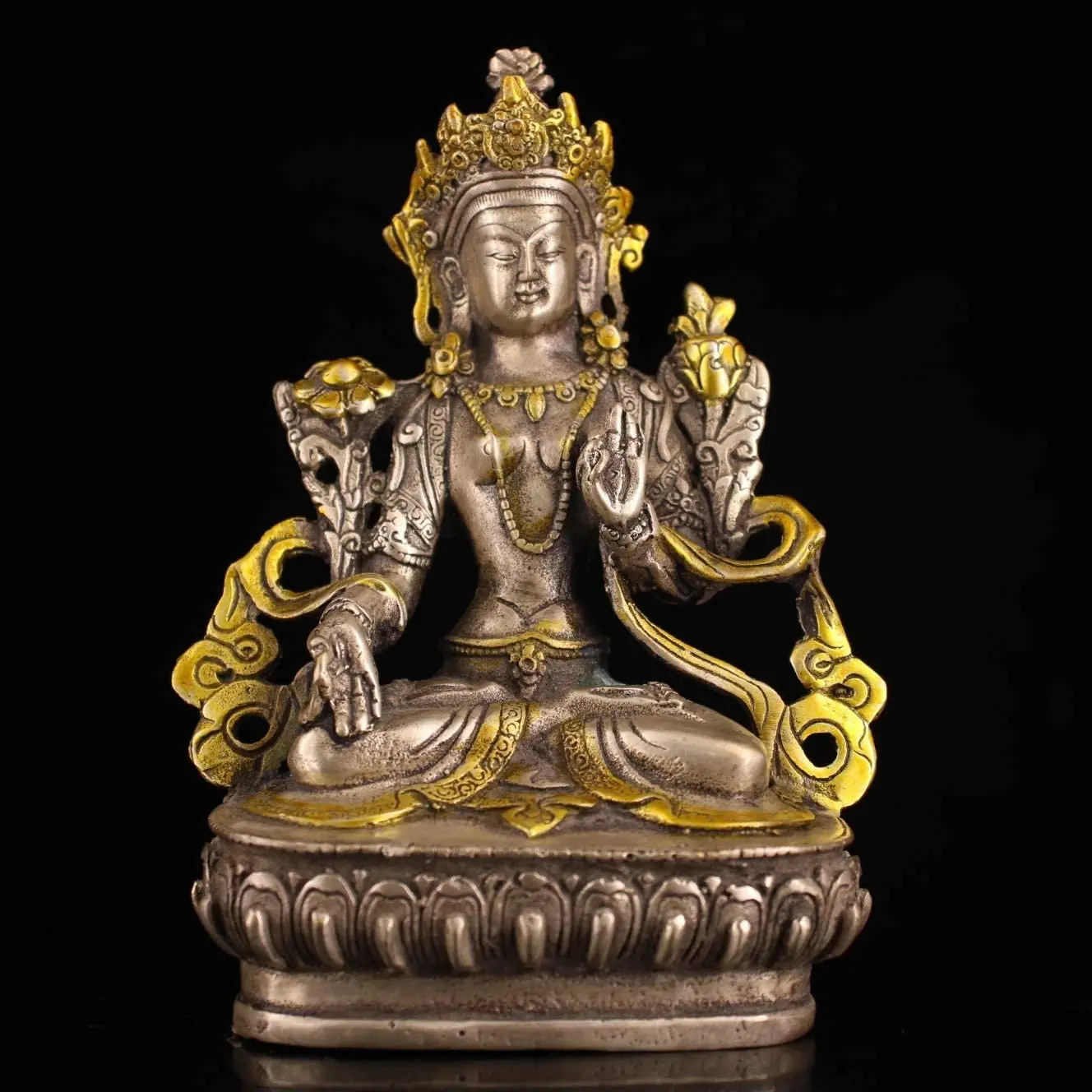 

SIYAO Wedding Decoration Tibetan Collection collects Old Pure Copper and Hand-Made a Gilt Silver Gilt White Mother Statue