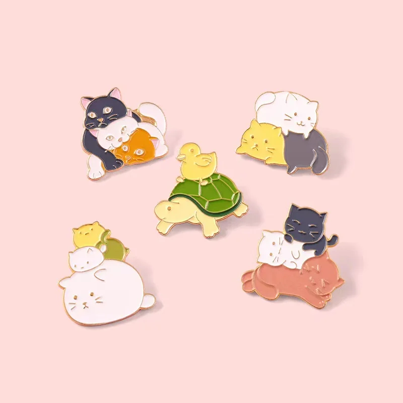 

Kitten Stack Enamel Pins Custom Kawaii Tortoise Kittens Playing Stack Metal Brooches Animal Lapel Badges Jewelry Gifts Wholesale