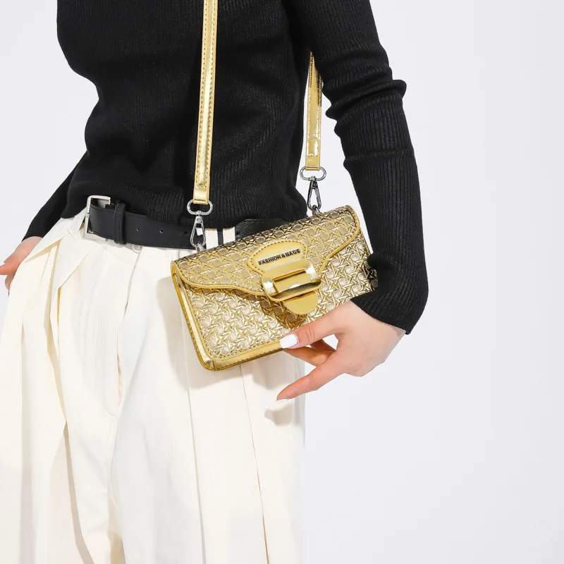 

New Women's Bag Fashion Metallic Locomotive Style Woven Pattern Small Square Bag Commuting One Shoulder Crossbody Bag Handbag