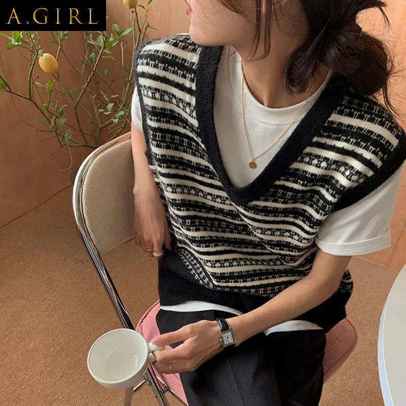 

Sweater Vest Women Striped Loose Harajuku Students All-match V-neck Casual Knitwear Spring Fall Ladies Popular Soft Vintage Ins