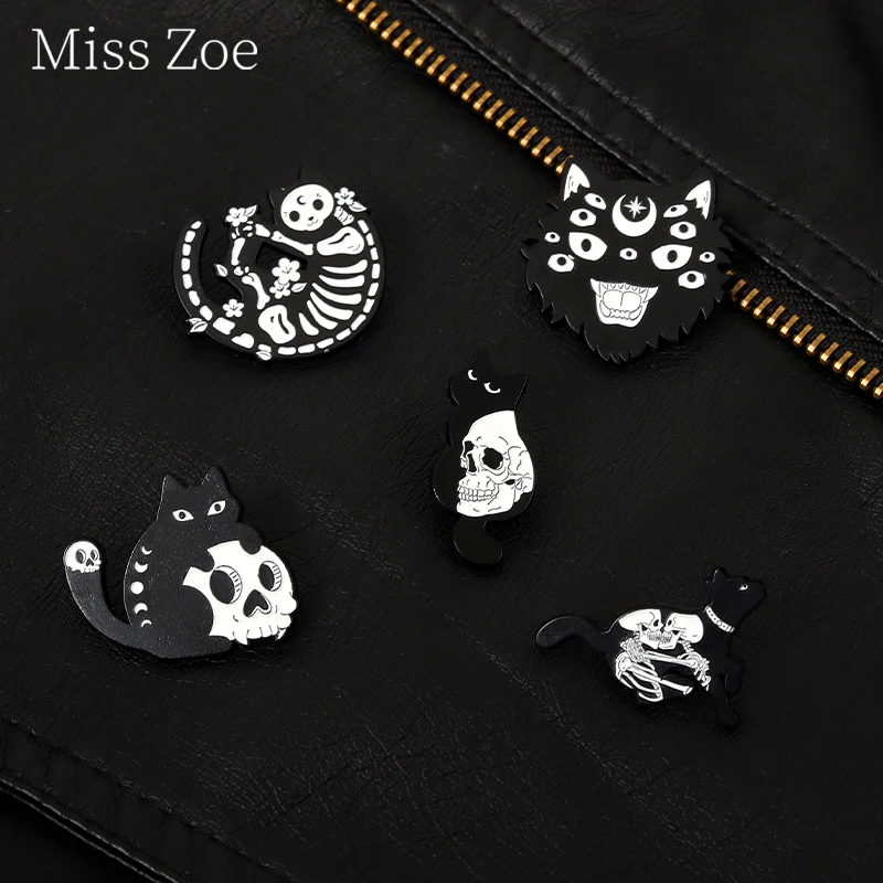 

Skeleton Black Cat Pins Skull Kiss Flower Women'S Witchcraft Brooch Fashion Gothic Clothes Accessories Pin Punk Metal Badge Gift