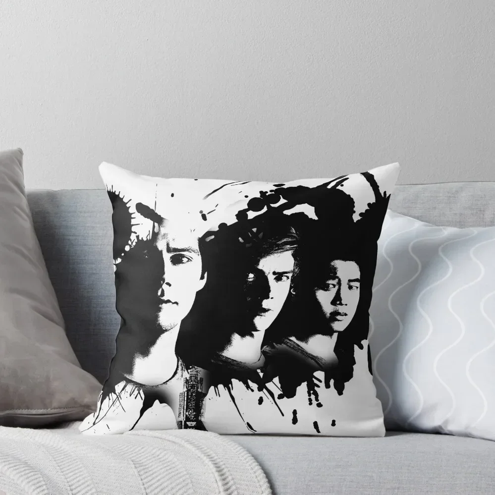 Рождественские наволочки Thomas Newt and Minho с изображением бегущих в лабиринте и