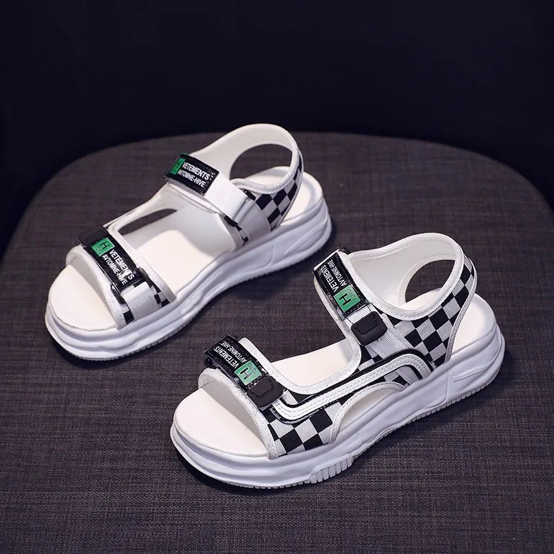 

Роскошные Дизайнерские Модные женские сандалии на платформе, белые массивные спортивные туфли на танкетке для женщин, летняя Студенческая ...