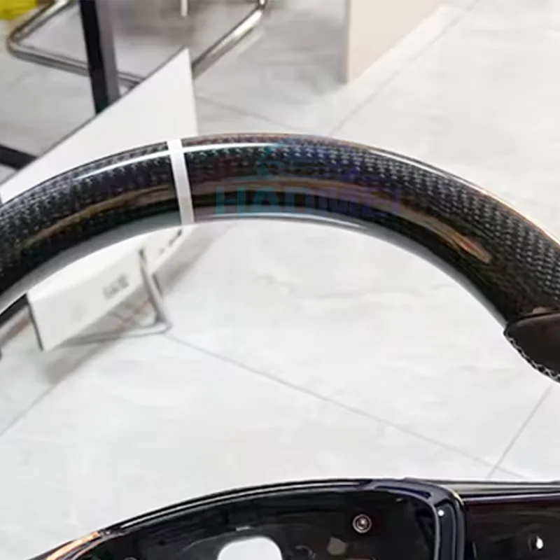 Фото Подходит для Audi A6 A7 C8 RS6 2019-2025, акриловая накладка на руль, совместима с материалом Alcantara. №4