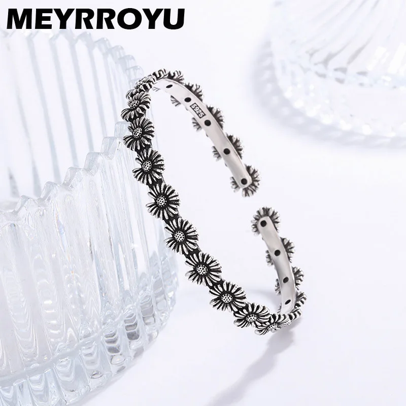 

MEYRROYU New Fashion Retro Daisy Flower Cuff Bracelet For Women Girl Vintage Thai Silver Jewelry Party Friend Gift браслет