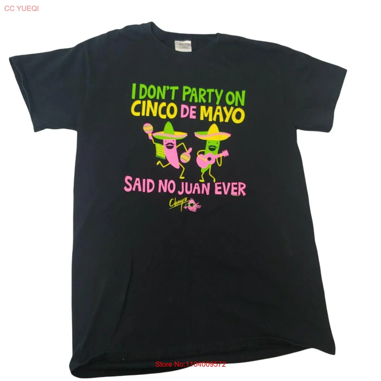 Маленькая черная футболка Chuys TexMex с изображением ресторана пять звезд