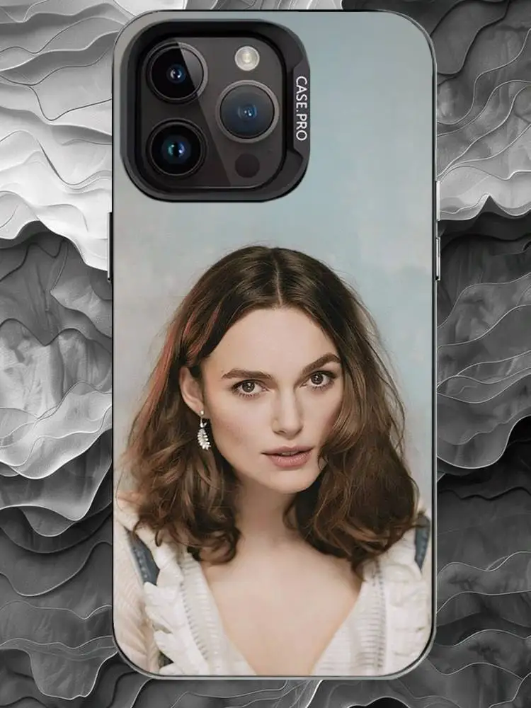 Фото Чехол для телефона K-Keira Knightley для iPhone 17 16 15 14 13 12 11 Pro Max Plus, серебристый матовый черный чехол №3