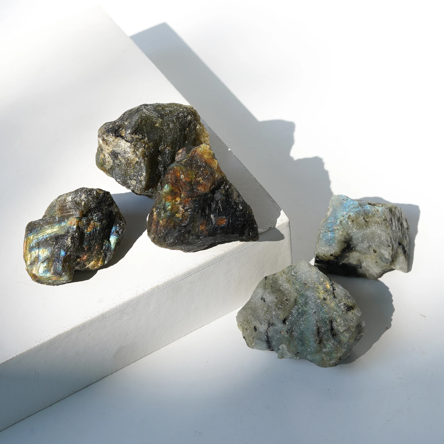 

Natural Irregular Flash Labradorite Stone Energy Healing Mineral Raw Aquarium Garden Ornament Decoration Crystal Quartz Specimen