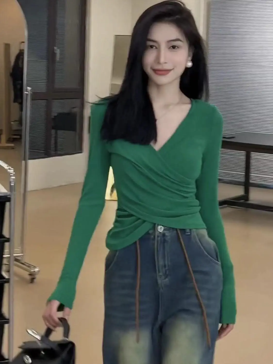 

Pure Want Niche Cross Waist Collection Slimming V-neck Long Sleeve T-shirt Women's Spring New Everything Inside Matching Top