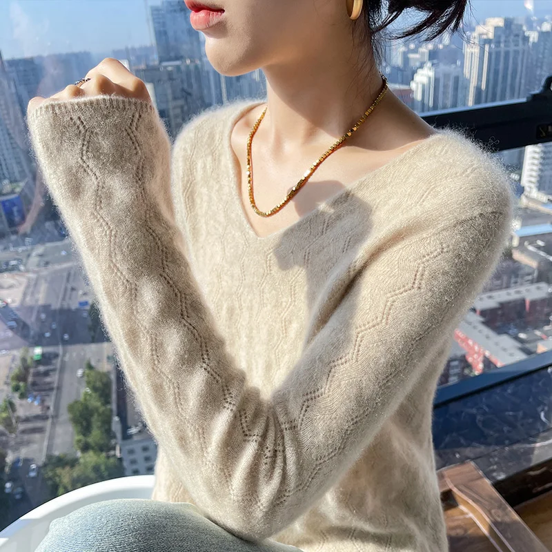 Женский трикотажный Однотонный свитер с V-образным вырезом