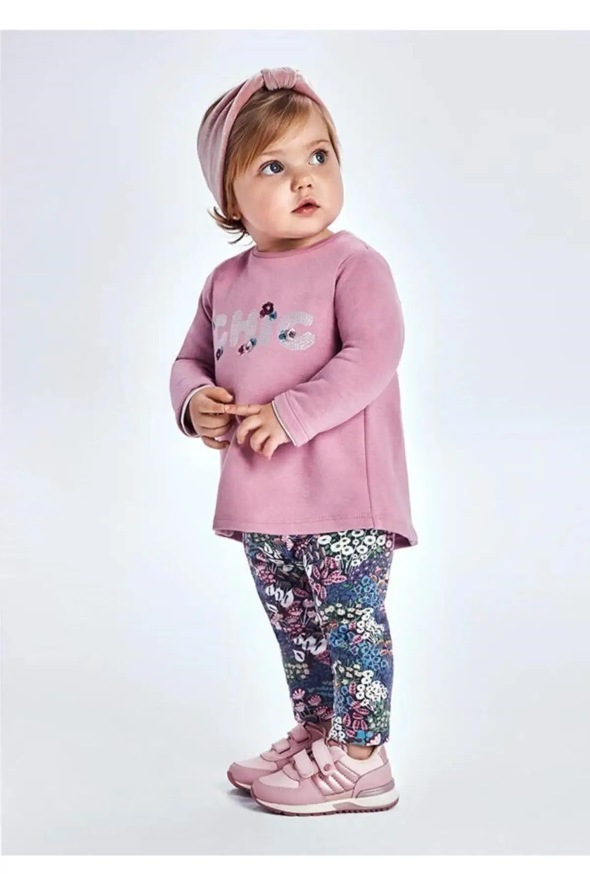 

Детская фотография с цветочным принтом для девочек