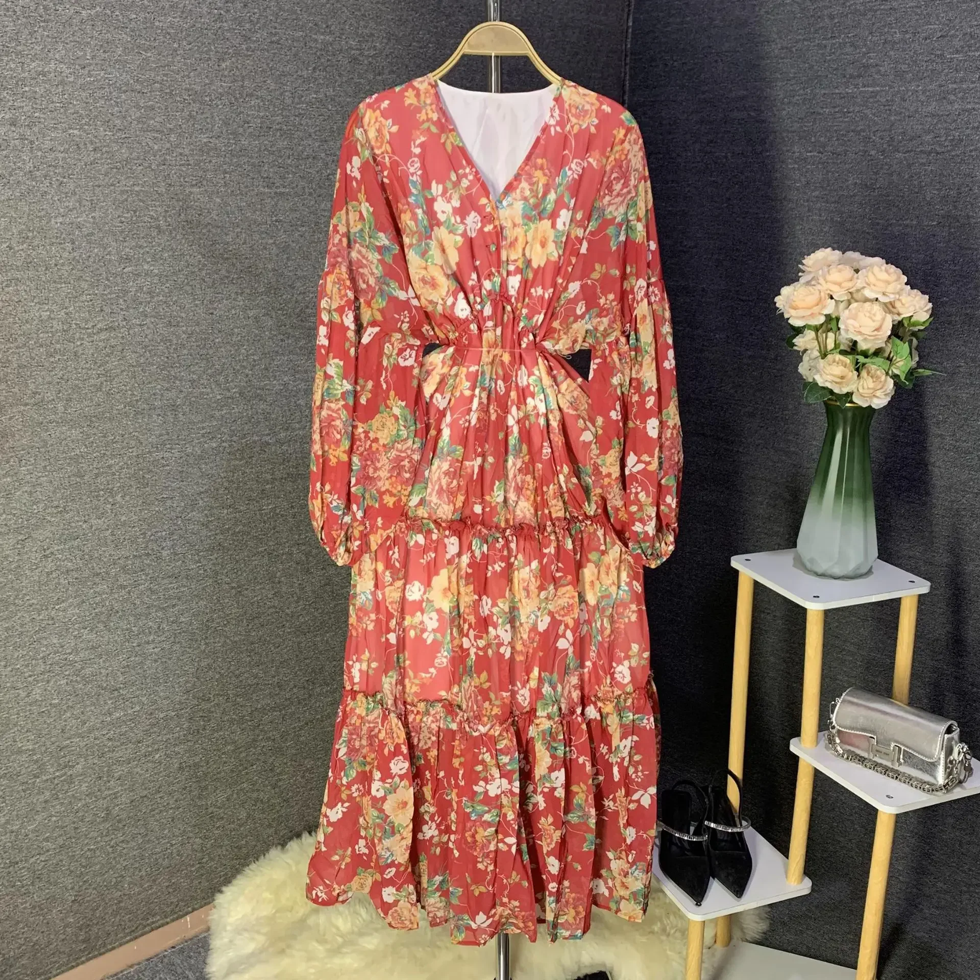 Elegant High-Waisted Slimming Dress For Women New Fall Vintage V-Neck Lantern Sleeve Long With Ruffle Edge And Scattered F