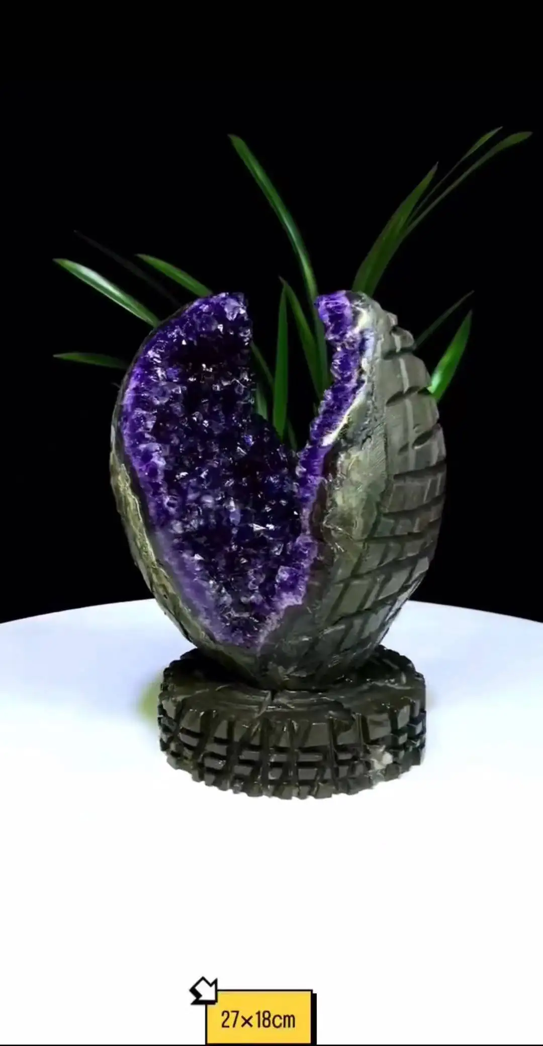 

Pincer "Uruguayan raw ore (with money to spend)