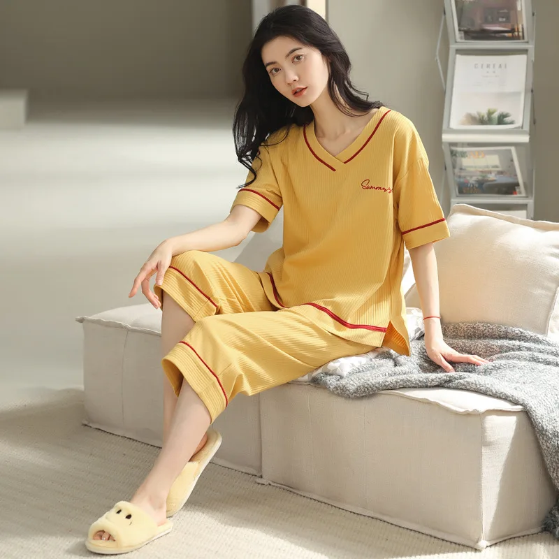 New pajamas women cotton thin section short-sleeve cropped pants large size loose girls can wear round neck home clothes