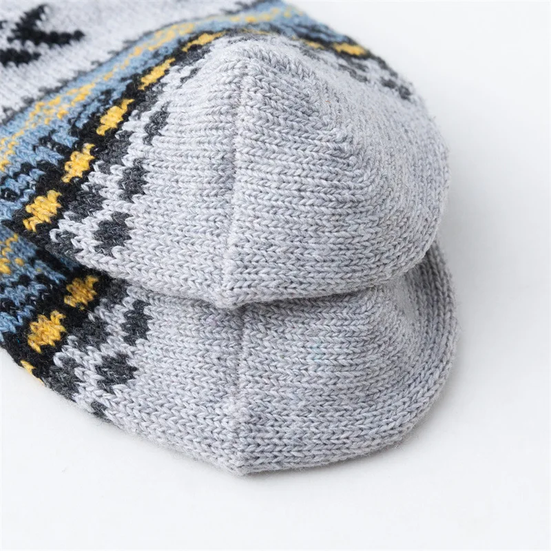 2021 Newest Lovelty Men and Women Wool Socks Winter Auspicious Cloud Warmer Cashmere Thermal Thicken Ethnic Style Women Socks