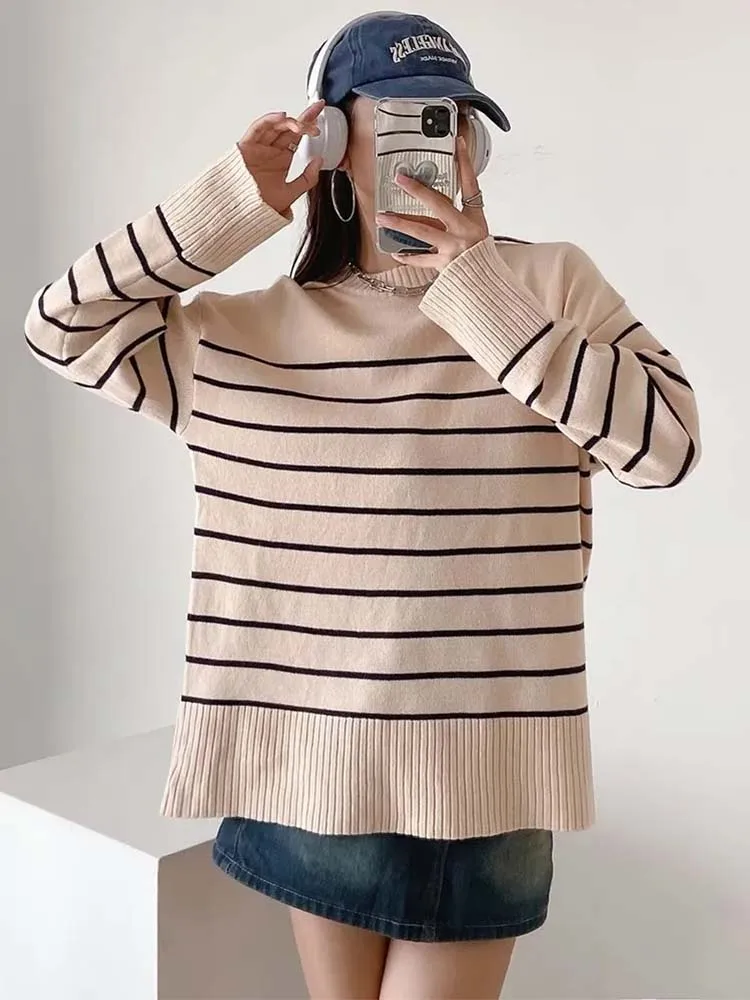 

KLKXMYT TRAF женский свитер 2022 Новый Модный Полосатый Мягкий Свободный вязаный свитер женский винтажный Женский пуловер с длинным рукавом Топы