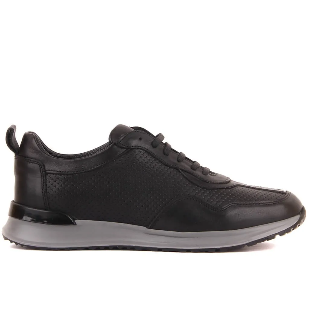 

Sail-Lakers Black Leather Lace-Up Men Sneaker