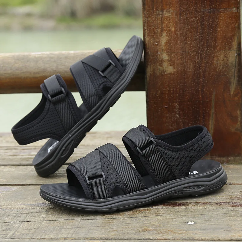 

2022 Casual Flat Sandals for Men Summer New Sports Men Sandals Fashion Velcro Concise Beach Shoes Male Footwear