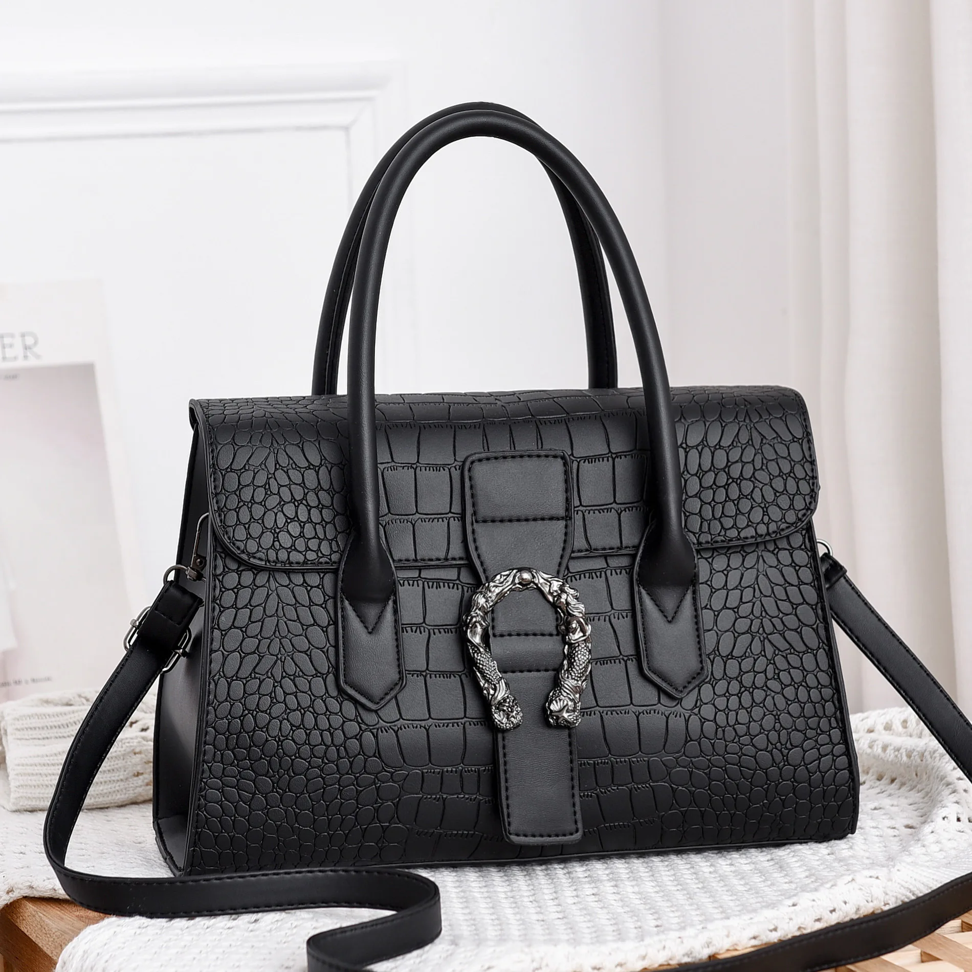 

New Crocodile Pattern Leather Handbags For Women Crossbody Handbag Designer 2021 Pu Cover High Quality Large Capacity Hand Bags