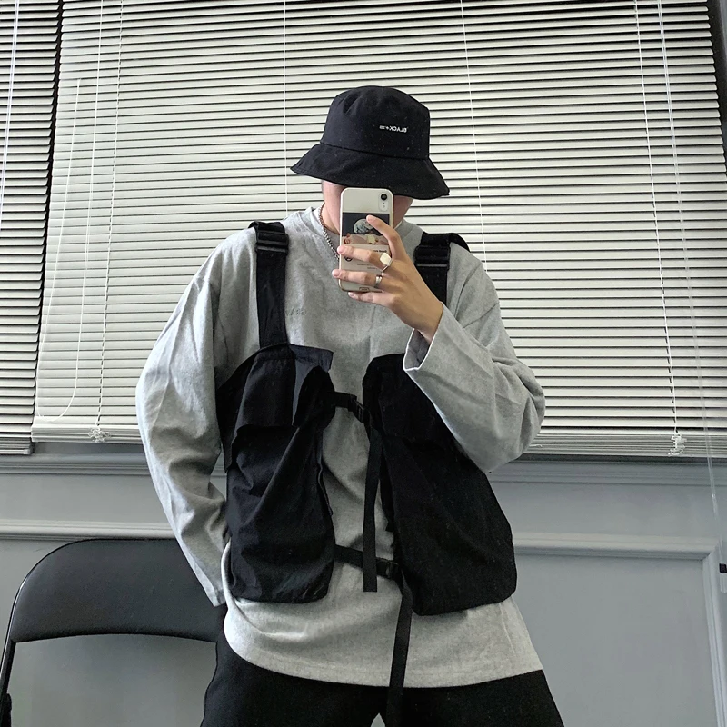 

Owen Men Vest T Shirt Tactics Gothic Clothing Hip Hop Tank Tops Tees Spring Solid Sweetwear Korean Japan Style Safari Style Vest