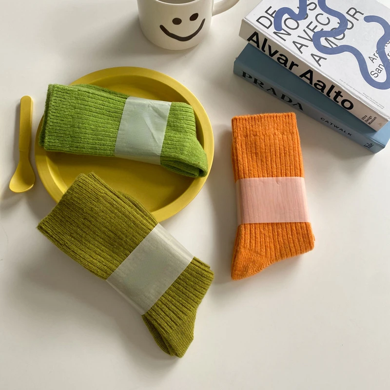 New Women's Wool Socks Winter Thickening Warm Harajuku Retro Cashmere Socks Fashion Casual Snow Socks 5 Pair