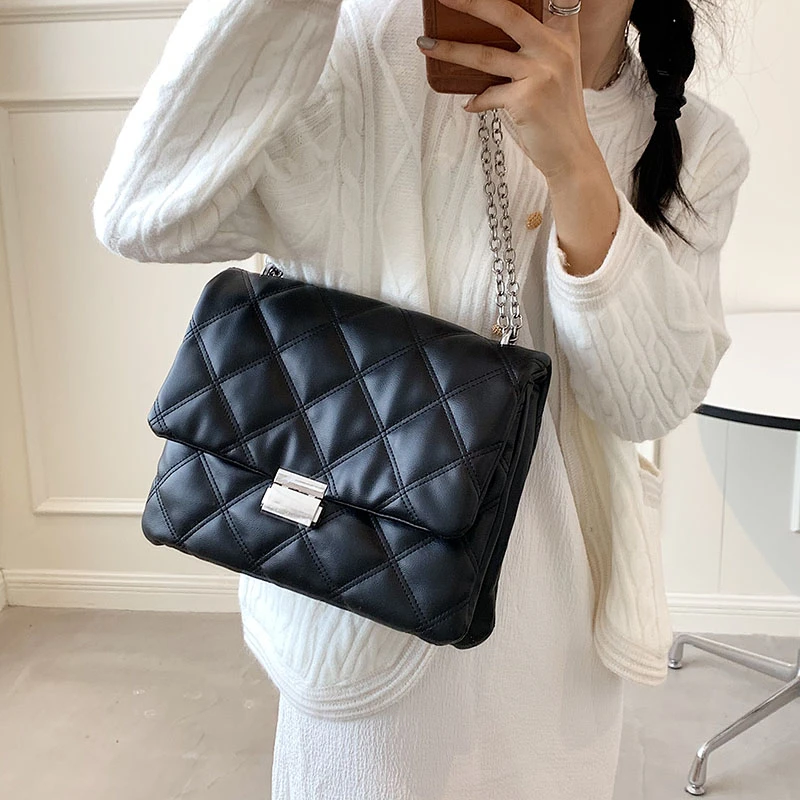

New PU Leather Small Crossbody Bags For Women 2022 Winter Fashion Chain Shoulder Purses Lady Luxury Designer Handbags Clutch