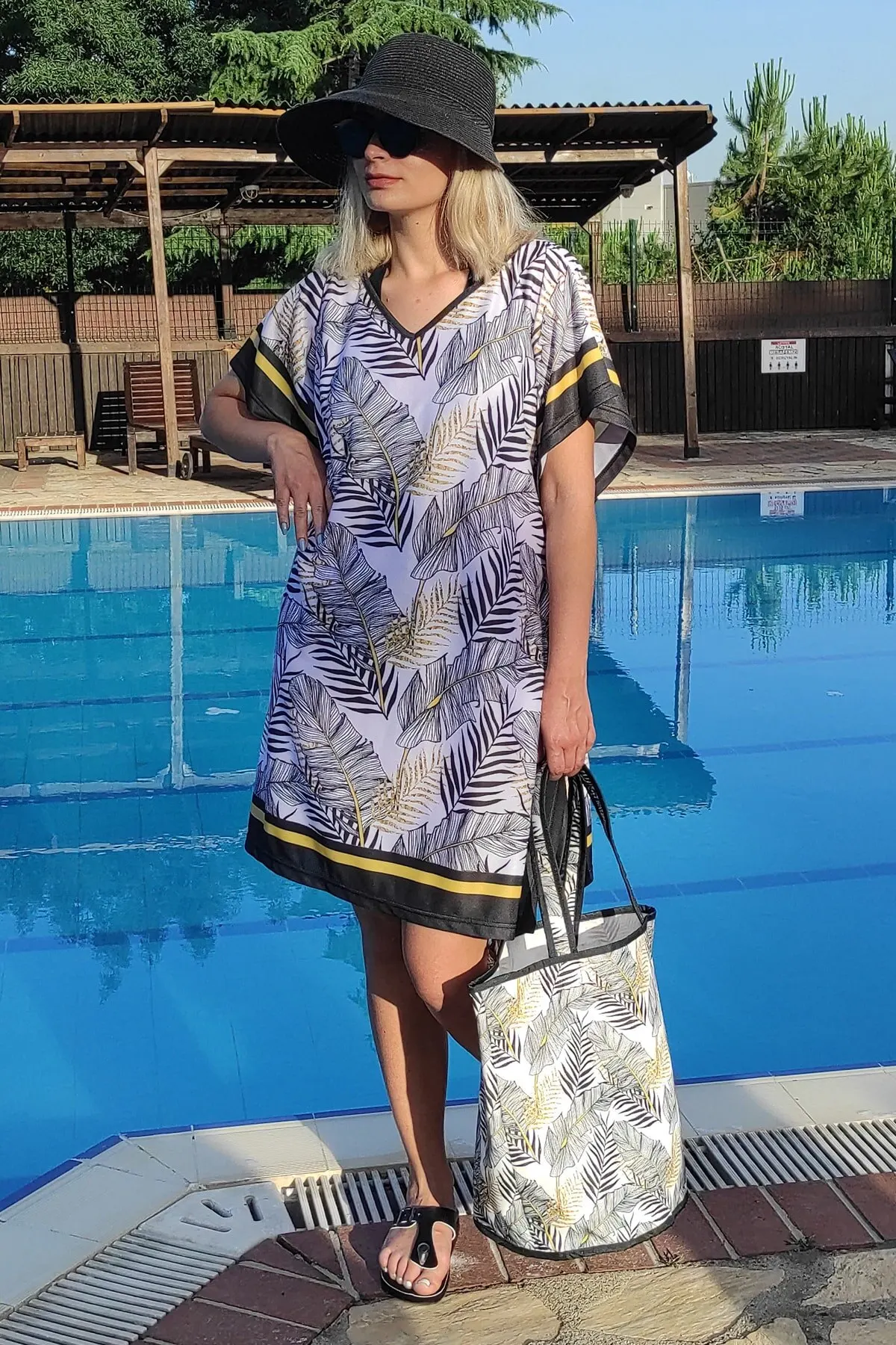 

Women's Pareo Combine And Beach Bag Swimwear Cover Dress Sexy Tunic Suit Beachwear Female Beach Bikini Cover