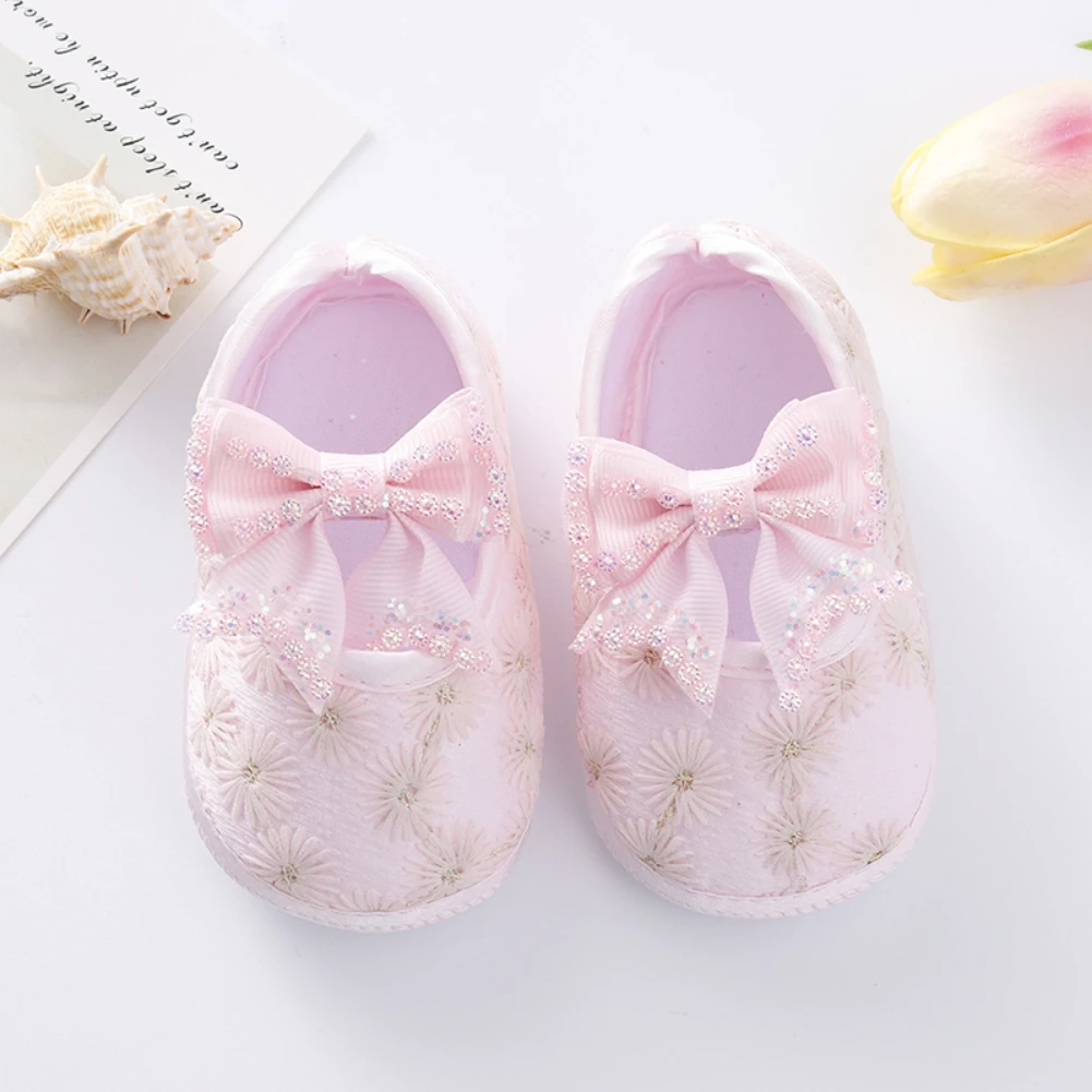 

Jlong Fashion Toddler Buckle Design Shoes Bow Pedal Pearl First Walker 0-12 Months Lovely Baby Girls Princess Shoes