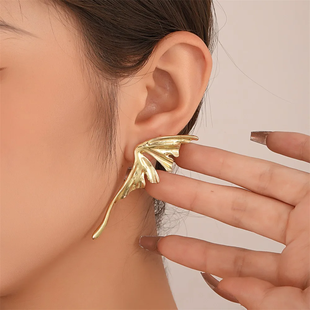 

LUOYIYANG Stud Earrings for Women Wing Temperament and Simplicity Earrings Accessories Fashion Jewelry