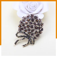 light luxury classic crystal rhinestones holding flower brooch female flower basket corsage jacket or wedding bouquet