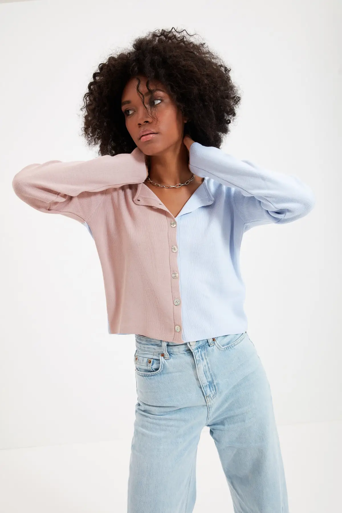 

Trendyol With Color Block Knitwear Cardigan TWOAW22HI0238