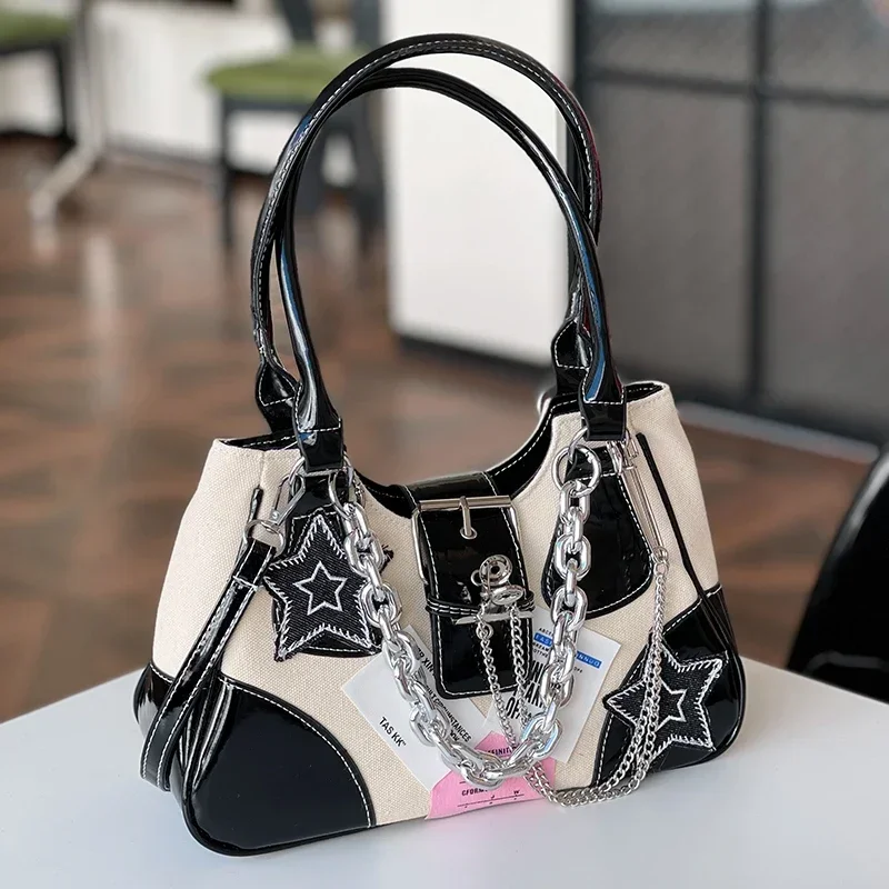 Женская сумка Y2k разных цветов черная через плечо с аппликацией в виде звезд