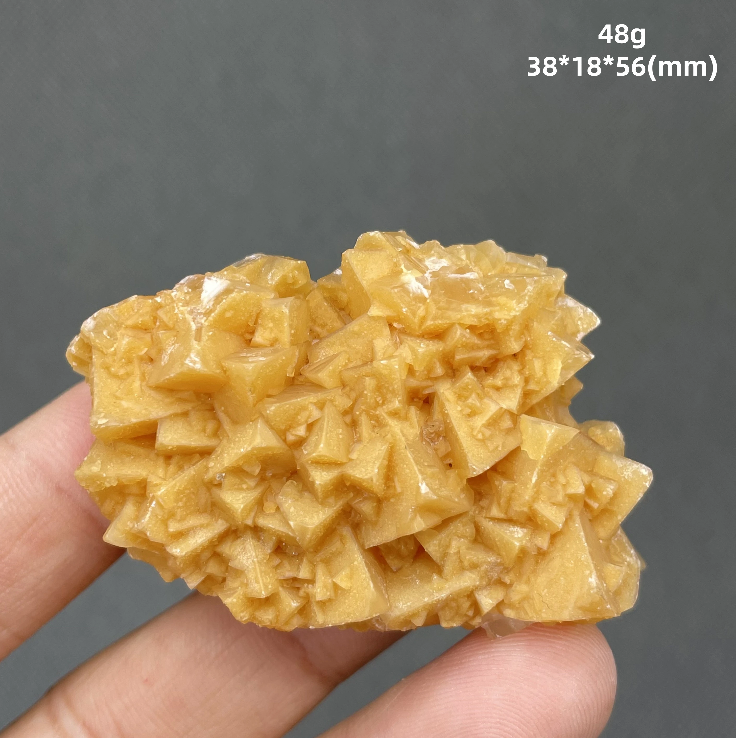 

Набор минералов QIANCHUAN: кальцит, кварц, кристаллы