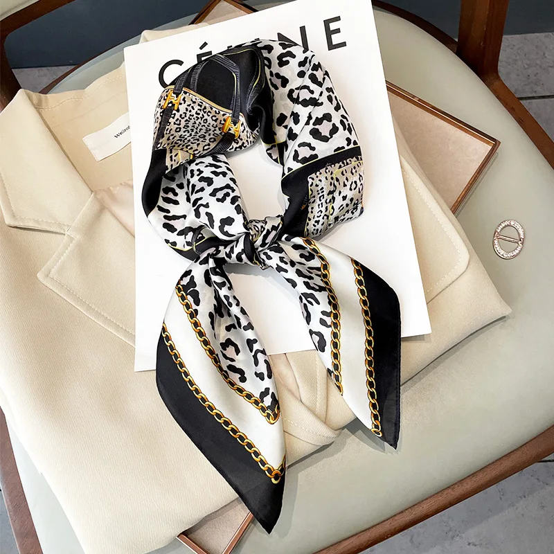 

2022 New Leopard Silk Scarf Women Print Neck Hairband Spring Summer Shawl Wrap Female Foulard Neckerchief Bandana