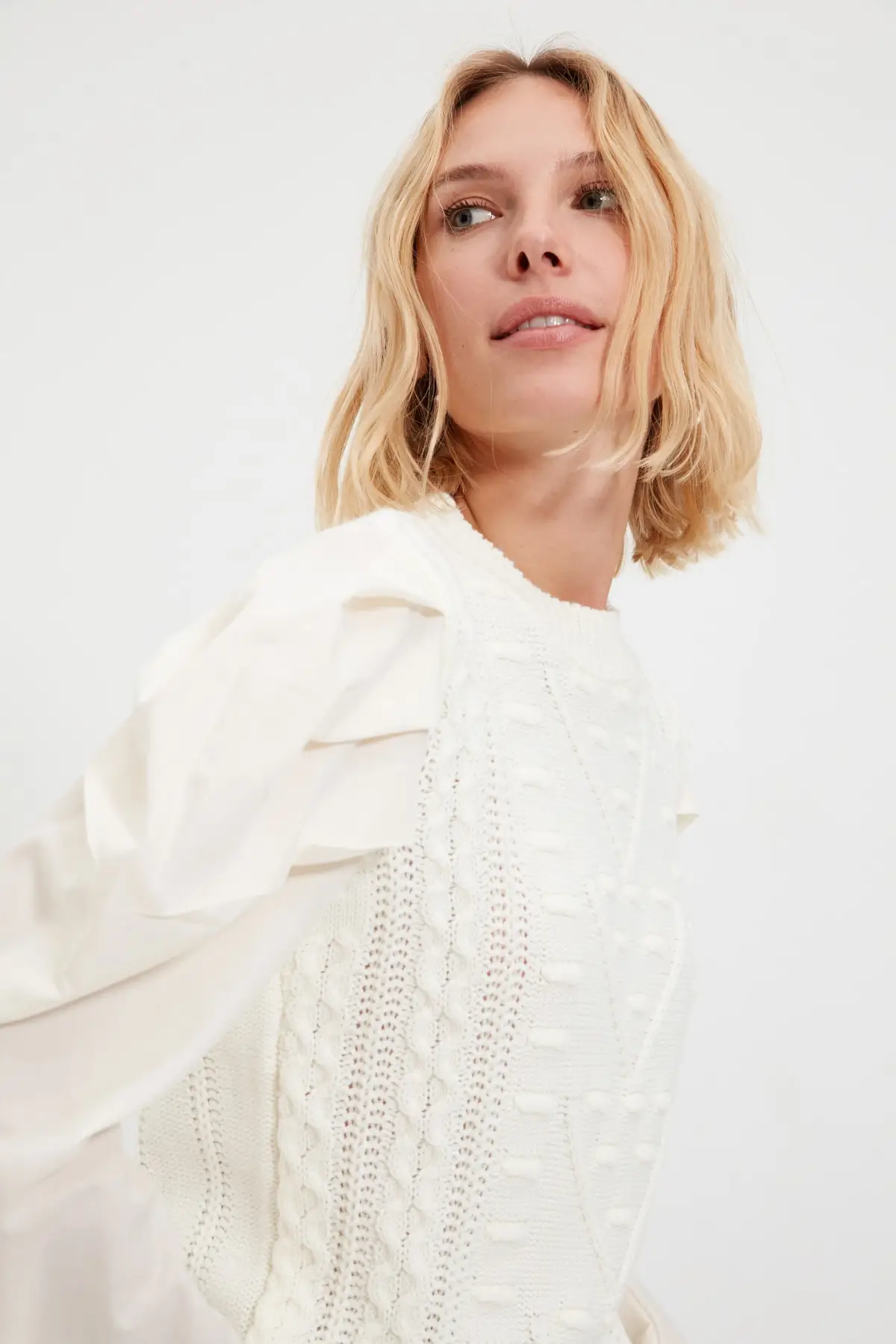 Trendyol Garni Detailed Knitwear Sweater TWOAW22KZ0076